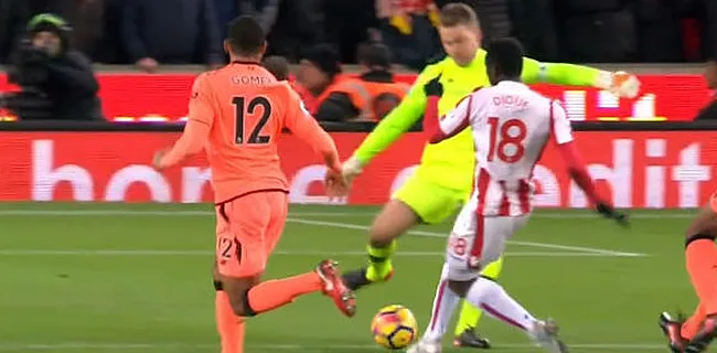 Mignolet komt hier zéér goed weg met gele kaart (VIDEO)