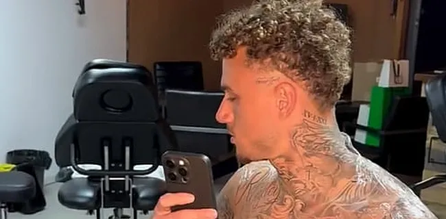 Noa Lang schokt fans met gewaagde tattoo-keuze