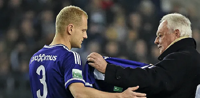 Roger Vanden Stock leest spelers de levieten: 
