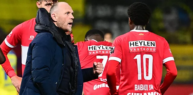 'Bliksemvertrek bij Antwerp: flop al richting exit'