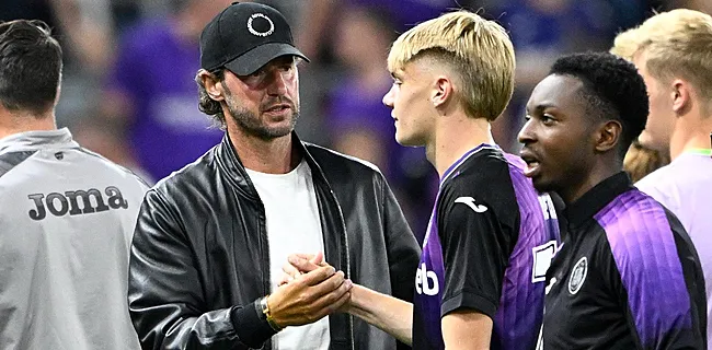 ‘Explosie dreigt: Renard gooit de bezem door Anderlecht’