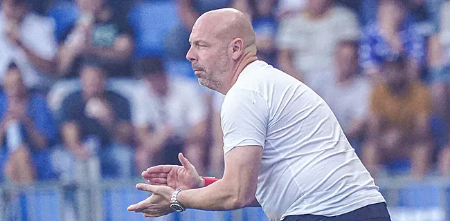 Gekkenhuis Anderlecht: hiërarchie staat op losse schroeven