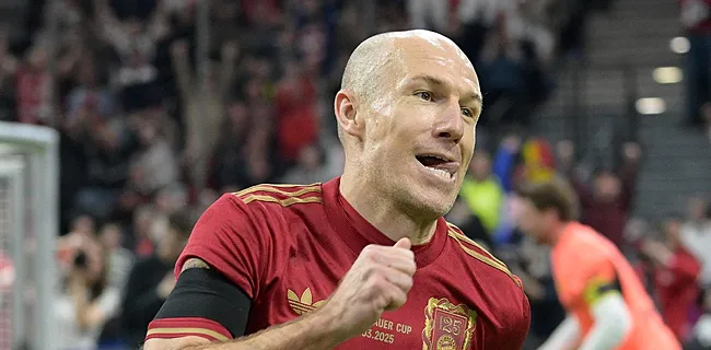 Arjen Robben verrast met sensationele comeback als prof