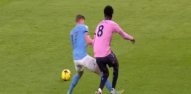 Gefrustreerde De Bruyne ontsnapt: 