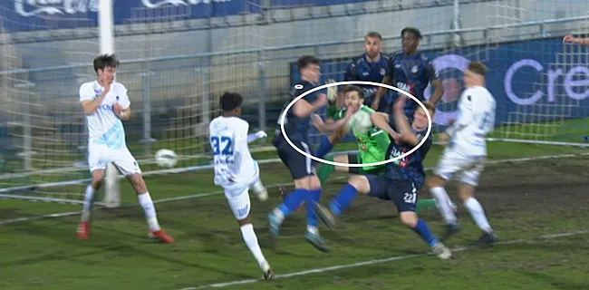 Woede na cruciale penalty Genk: oud-scheidsrechter reageert