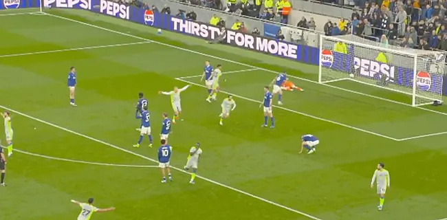 Sleutelmoment in titelstrijd: Doku breekt de ban met pareltje