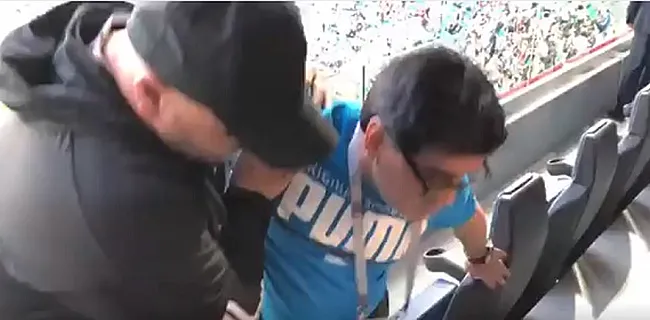 Ontluisterende beelden: Maradona raakt niet op eigen kracht uit de tribune
