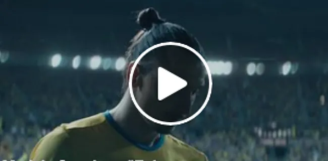 WOW! Zlatan neemt afscheid op epische wijze