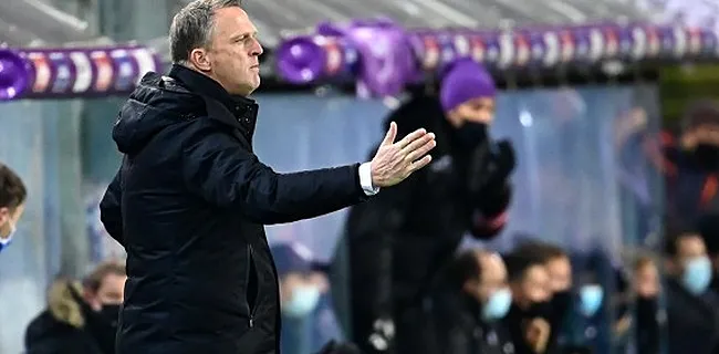 Van den Brom ontevreden over spelleiding: 