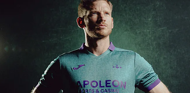 Nieuwe shirts Anderlecht: fans spreken van schande om deze reden