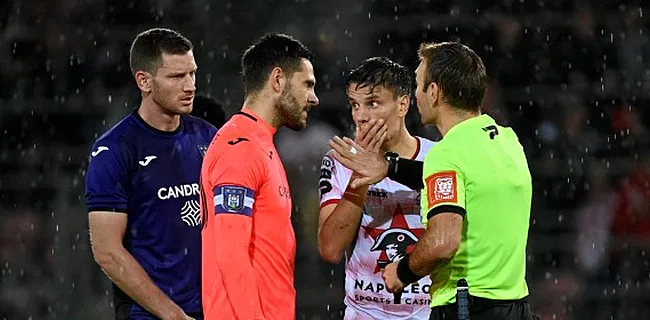 Ex-ref formeel in of Derijck rood had moeten krijgen