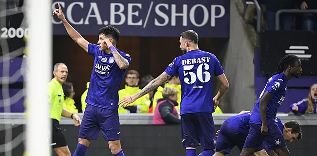 Vazquez verlost Anderlecht op de valreep in Brusselse derby