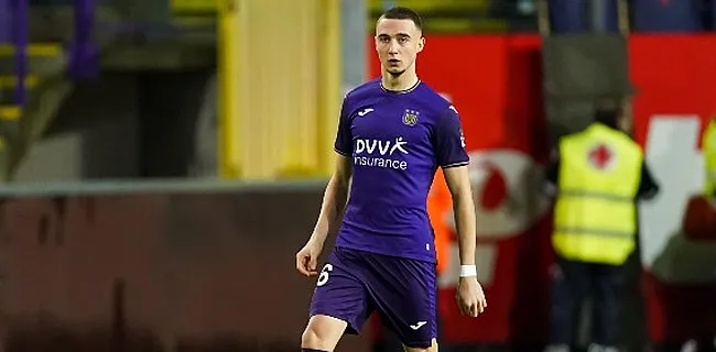 Debast komt met opmerkelijke bekentenis na basisdebuut