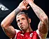 Alderweireld stelt voetbalpensioen toch nog even uit